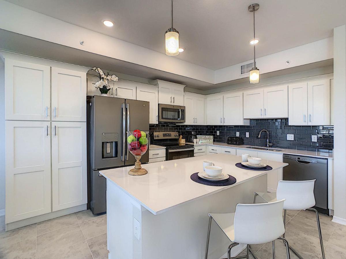 3131 Paradox Cir Unit 203 Apartamento *