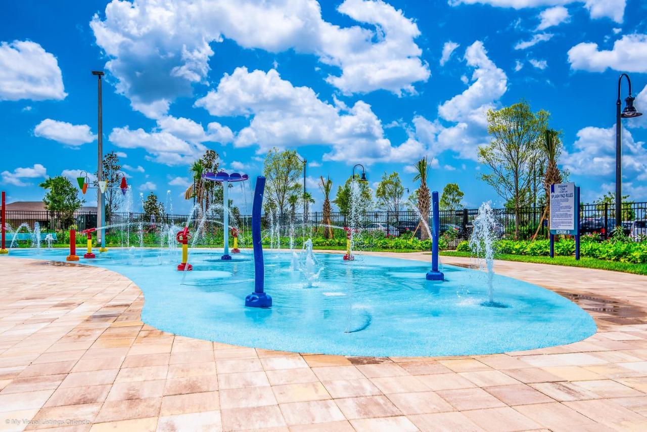 Apartamento 3131 Paradox Cir Unit 203